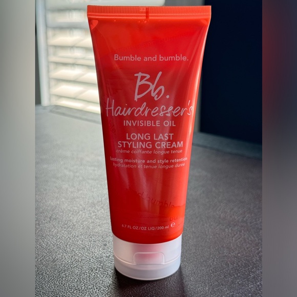 Bumble and bumble - Picture 1 of 4